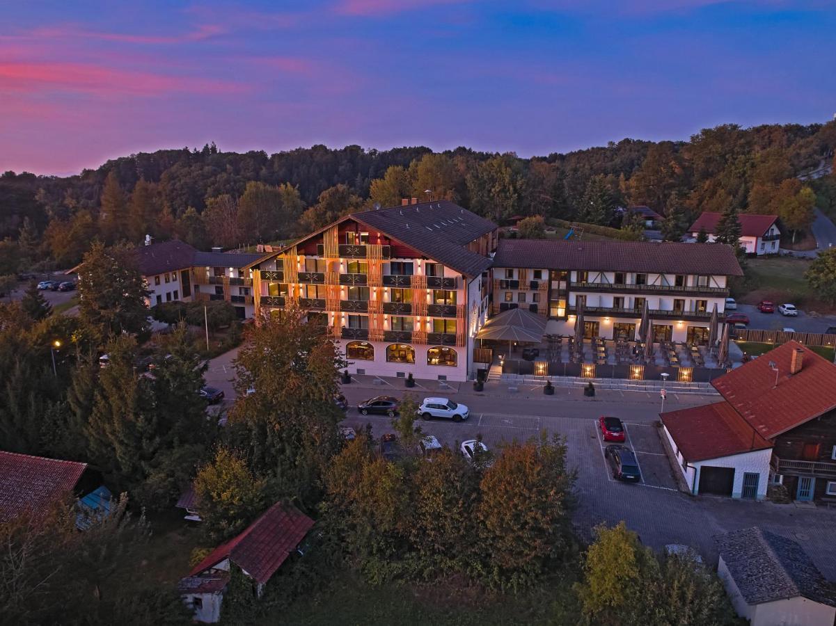 Wellnesshotel Zum Koch Ortenburg 外观 照片