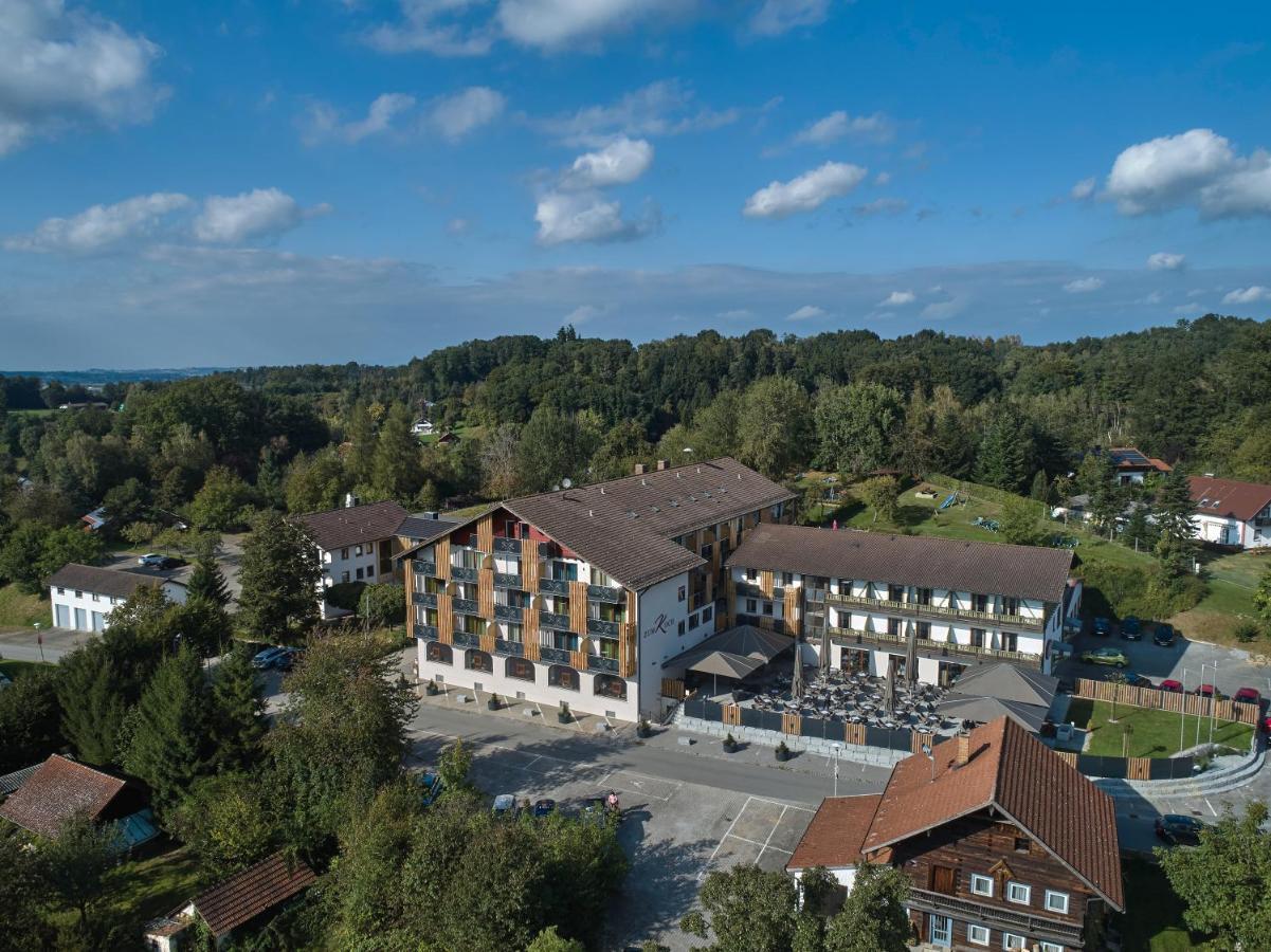 Wellnesshotel Zum Koch Ortenburg 外观 照片