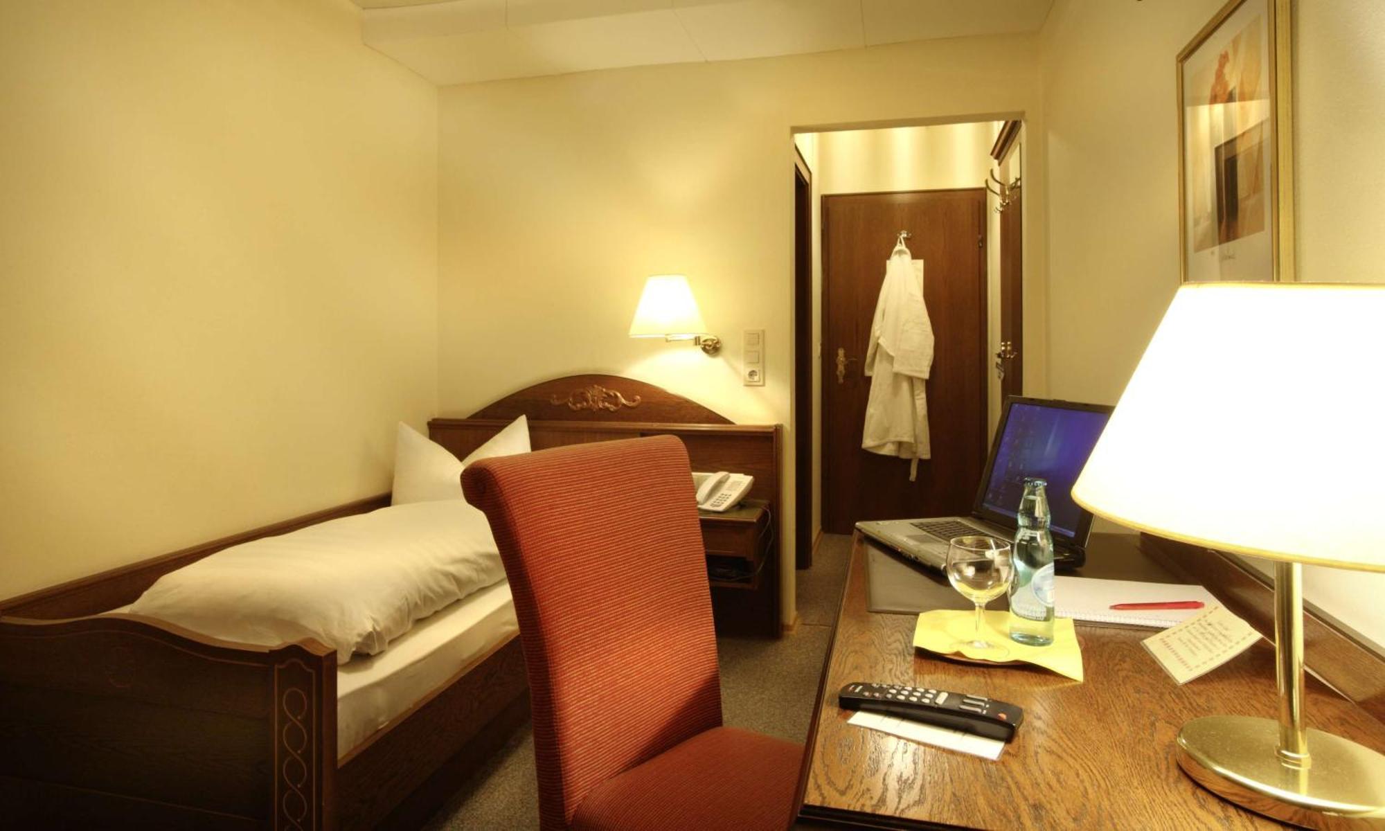 Wellnesshotel Zum Koch Ortenburg 客房 照片