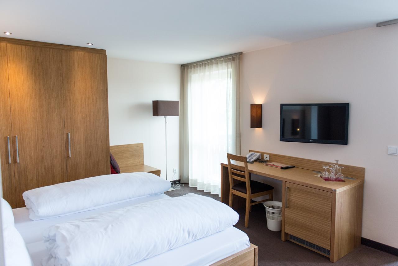 Wellnesshotel Zum Koch Ortenburg 外观 照片