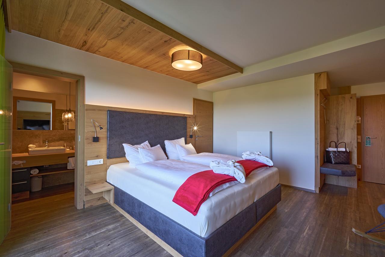 Wellnesshotel Zum Koch Ortenburg 外观 照片