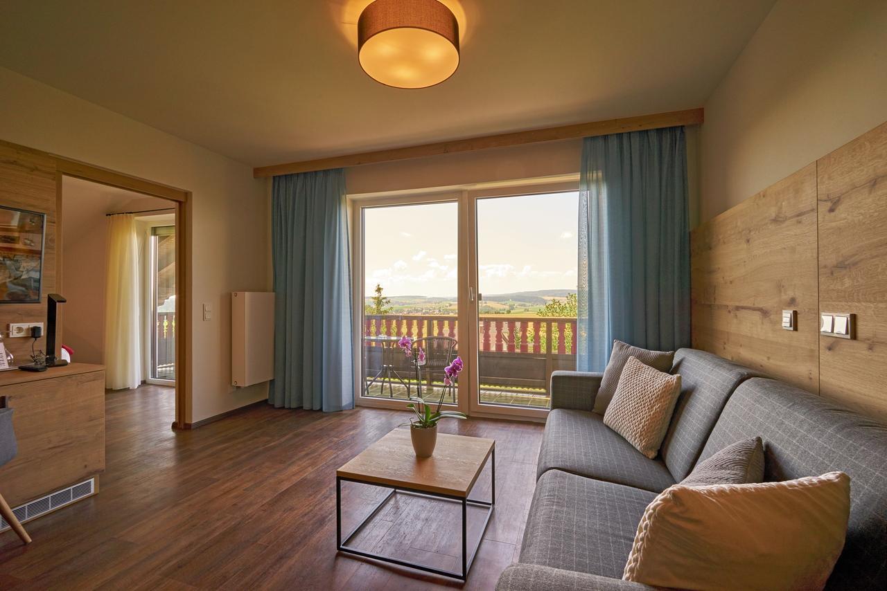Wellnesshotel Zum Koch Ortenburg 外观 照片