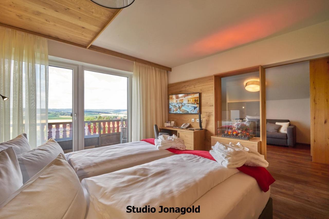 Wellnesshotel Zum Koch Ortenburg 外观 照片