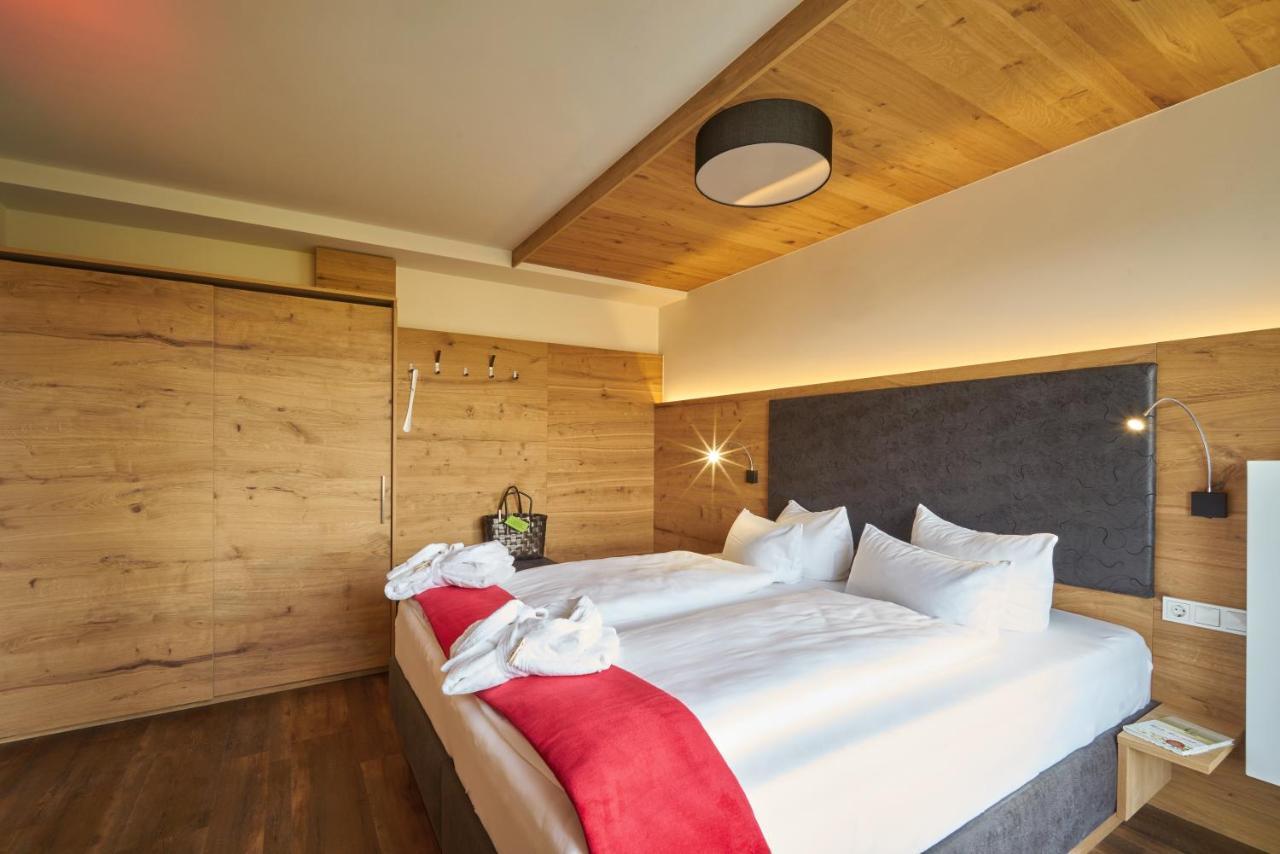 Wellnesshotel Zum Koch Ortenburg 外观 照片