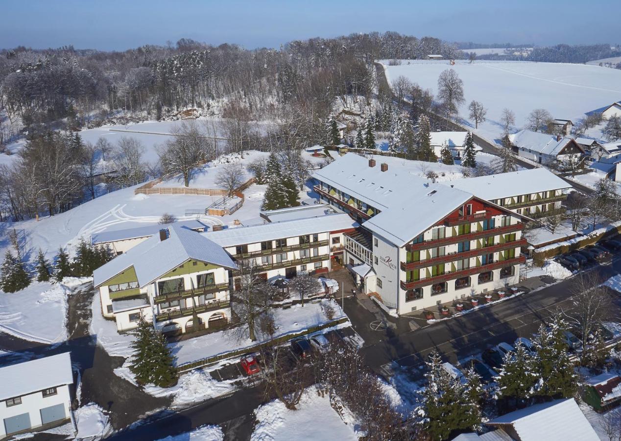 Wellnesshotel Zum Koch Ortenburg 外观 照片